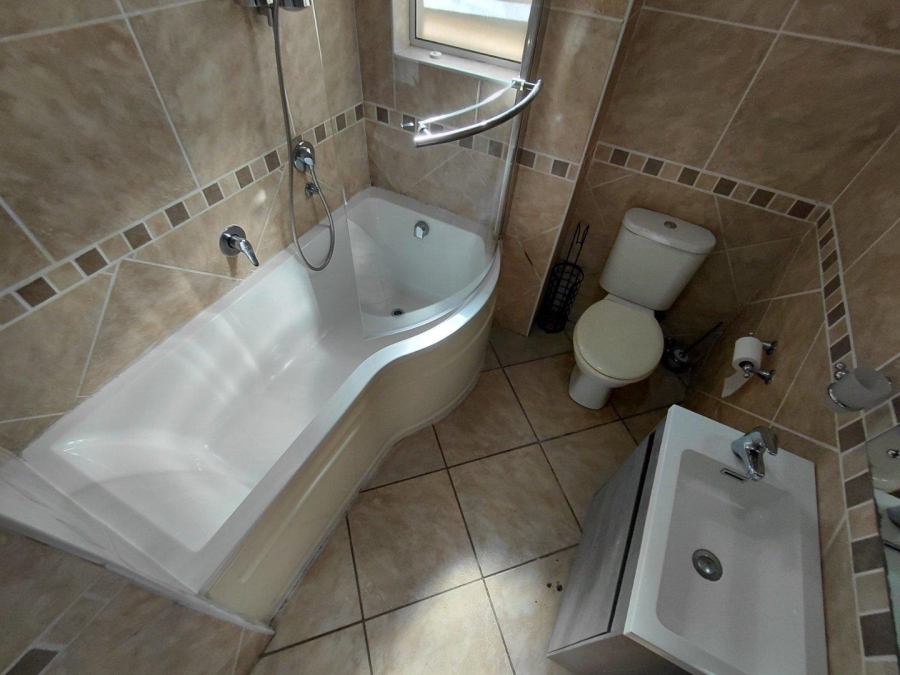 2 Bedroom Property for Sale in Jeffreys Bay Central Eastern Cape